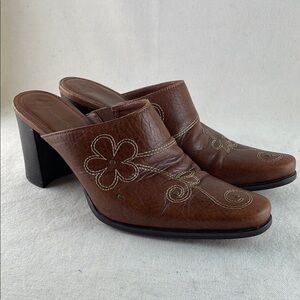 Matisse Brown Leather Mules with Floral Design Size 7
